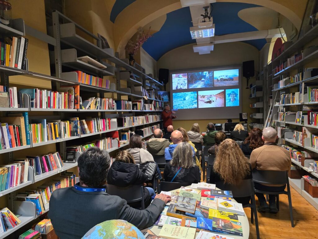 “Cinque continenti: 50 anni di viaggi ed esplorazioni” di Paolo Ballardini. Il vero significato di viaggiare, tra traversie e nuovi incontri