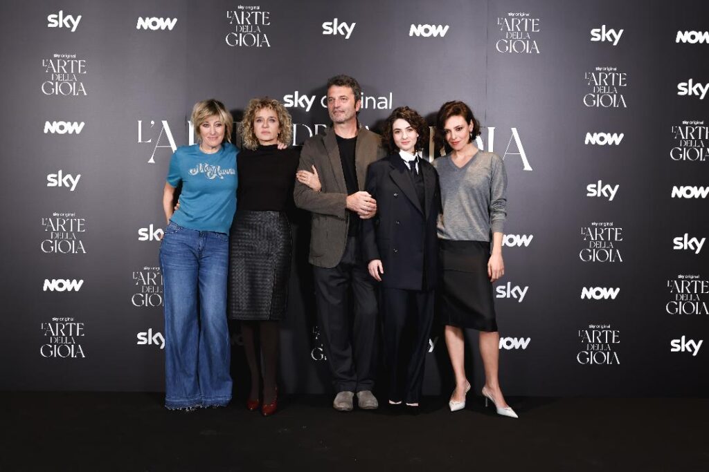 Arriva su Sky ”L’arte della gioia”, presentata in allo scorso Festival di Cannes