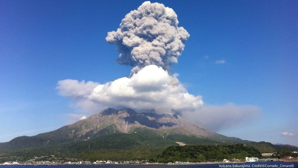Vulcani e nanocristalli: la chiave invisibile delle eruzioni esplosive