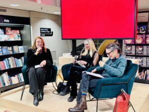 Libri. “Restituzione” di Ilaria Palomba: un viaggio per attraversare il dolore e andare oltre se stessi 