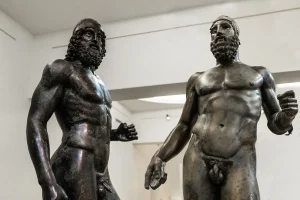 Bronzi di Riace: uno studio scientifico rafforza l’ipotesi siciliana