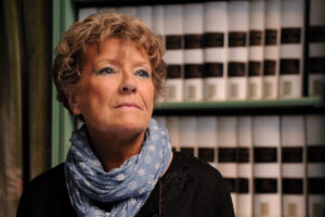 Il nuovo libro di Dacia Maraini:“Anche i cani a volte volano” 