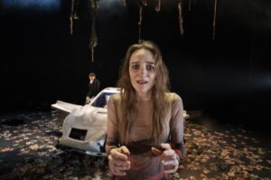 Teatro Sala Umberto. “Improvvisamente l’estate scorsa”, una famiglia nell’inferno del pregiudizio