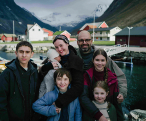 Cannes 2026, Fjord: nel fiordo norvegese lo scontro tra famiglia, società e culture diverse